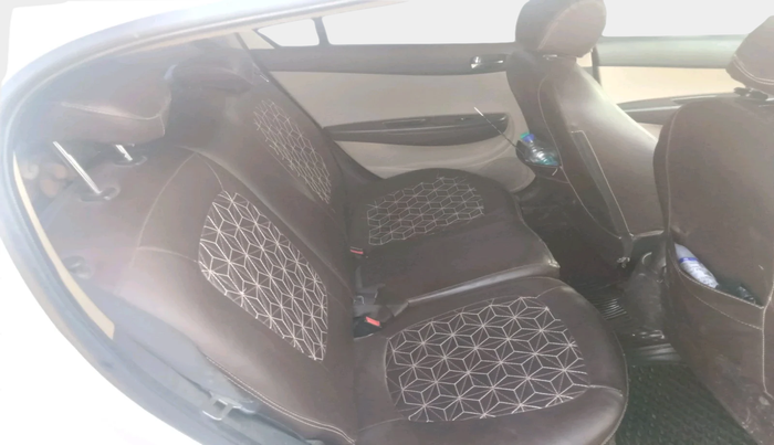 2012 Hyundai i20 SPORTZ 1.4 CRDI, Diesel, Manual, 1,71,585 km, interior