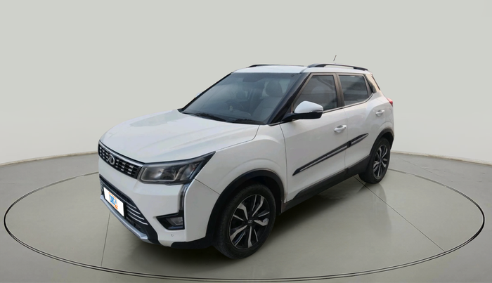2020 Mahindra XUV300 W8 (O) 1.5 DIESEL, Diesel, Manual, 1,51,906 km, exterior