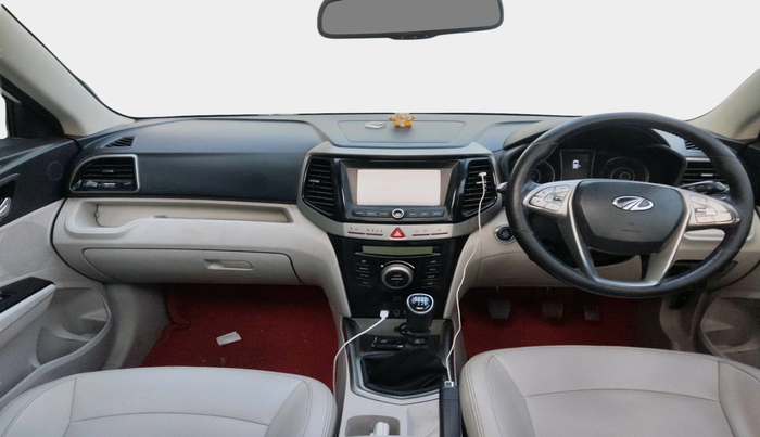 2020 Mahindra XUV300 W8 (O) 1.5 DIESEL, Diesel, Manual, 1,51,906 km, interior
