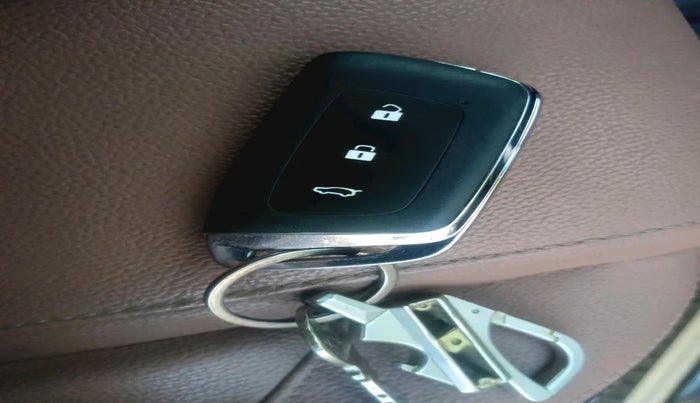 2023 MG HECTOR PLUS SHARP PRO 2.0 TURBO DIESEL 7 STR, Diesel, Manual, 84,659 km, interior