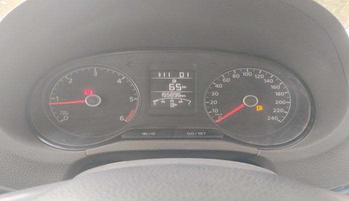 2015 Volkswagen Vento HIGHLINE 1.5 AT, Diesel, Automatic, 1,55,896 km, interior