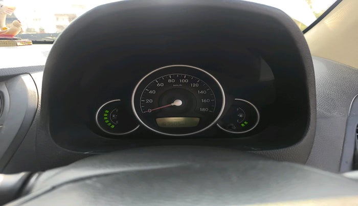 2013 Hyundai Eon D-LITE + LPG, Petrol, Manual, 1,67,050 km, interior