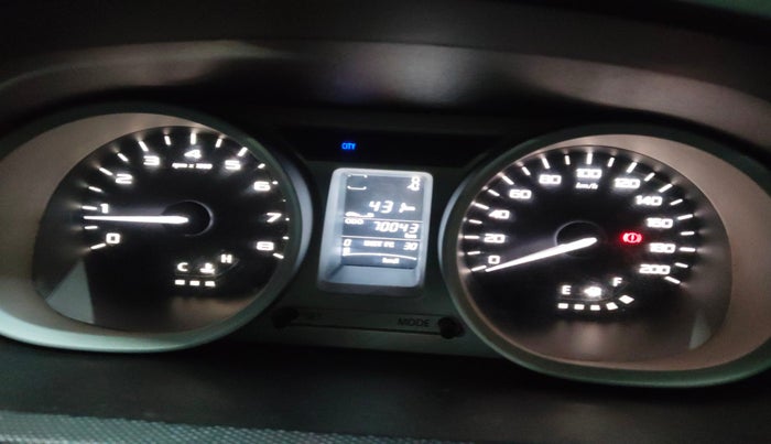 2016 Tata Tiago XZ PETROL, Petrol, Manual, 70,043 km, interior