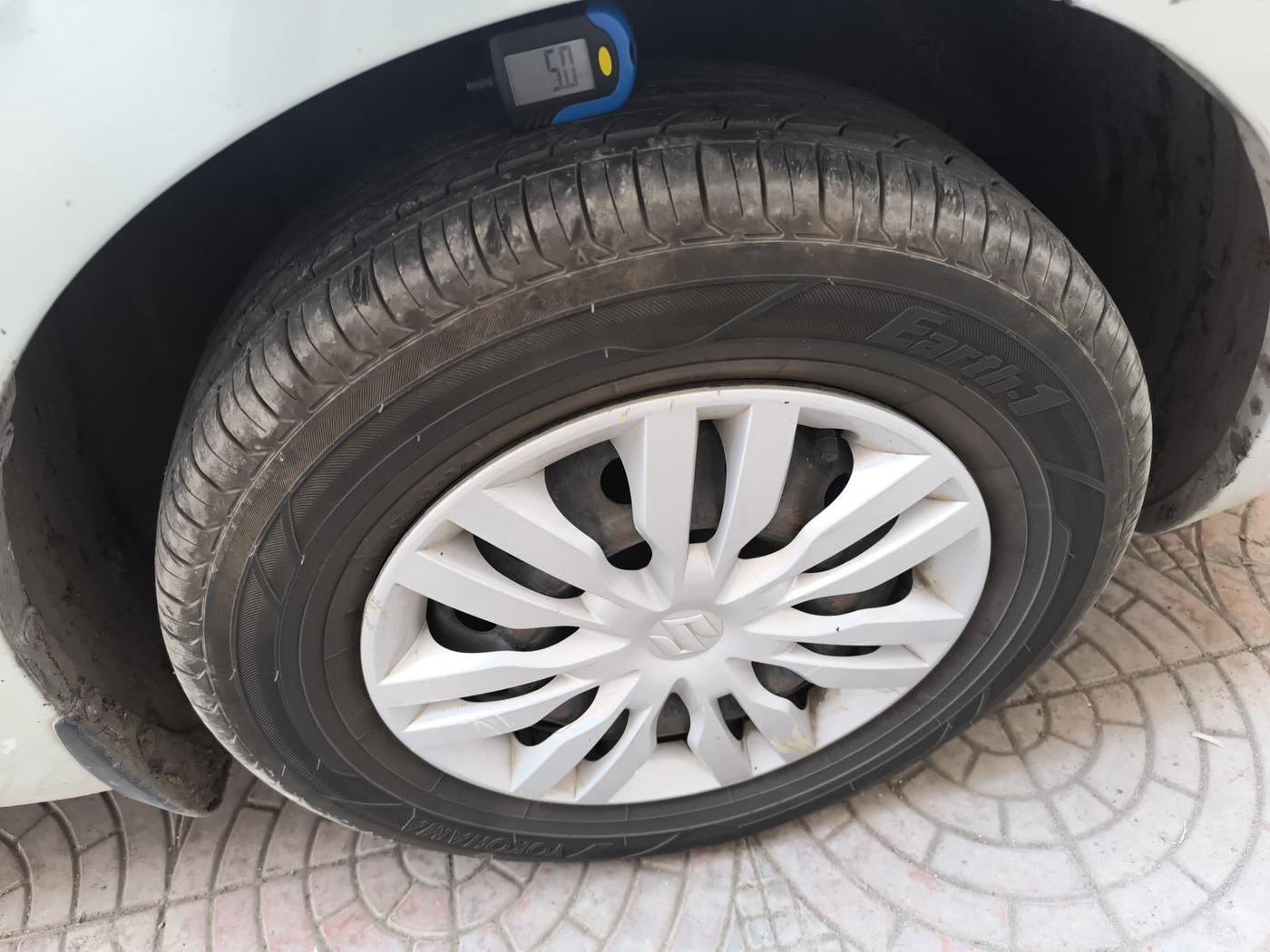 2017 Maruti Dzire VDI, Diesel, Manual, 1,46,757 km, tyre