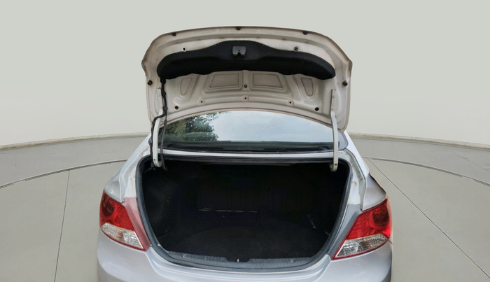 2014 Hyundai Verna FLUIDIC 1.6 CRDI SX, Diesel, Manual, 86,690 km, exterior