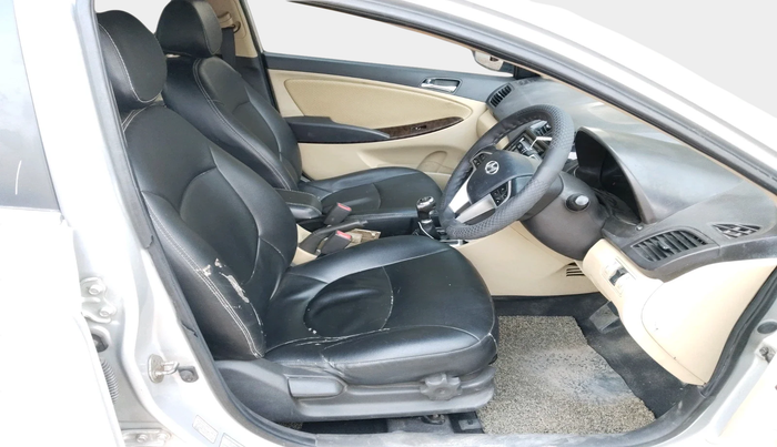 2014 Hyundai Verna FLUIDIC 1.6 CRDI SX, Diesel, Manual, 86,690 km, interior