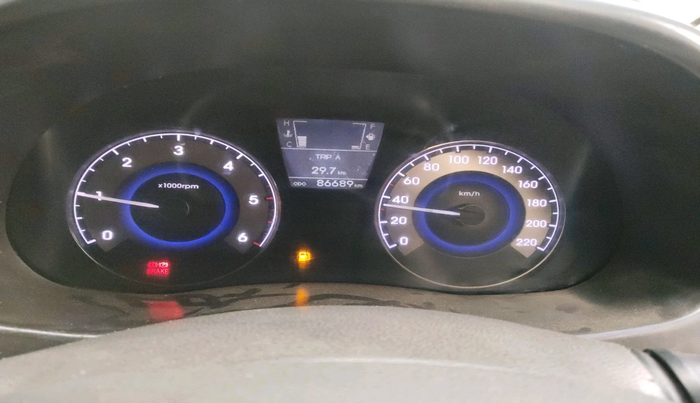 2014 Hyundai Verna FLUIDIC 1.6 CRDI SX, Diesel, Manual, 86,690 km, interior