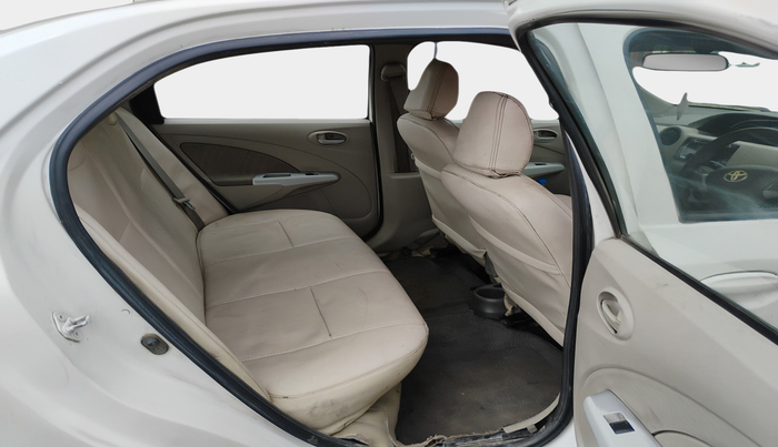 2016 Toyota Etios VD, Diesel, Manual, 1,35,093 km, interior