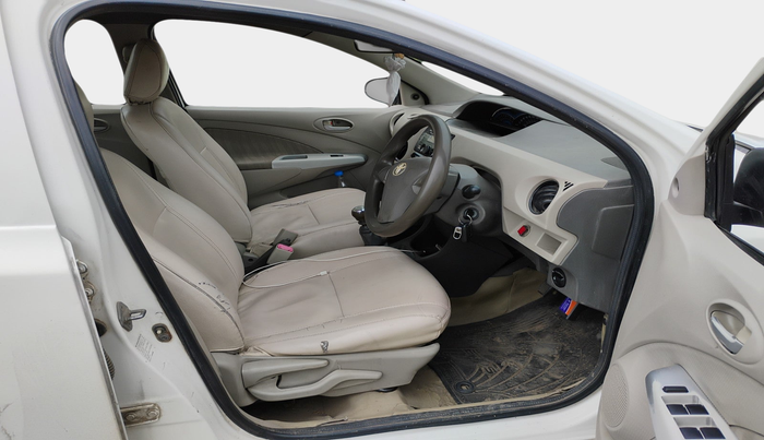 2016 Toyota Etios VD, Diesel, Manual, 1,35,093 km, interior