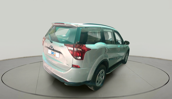 2018 Mahindra XUV500 W7, Diesel, Manual, 1,34,933 km, exterior