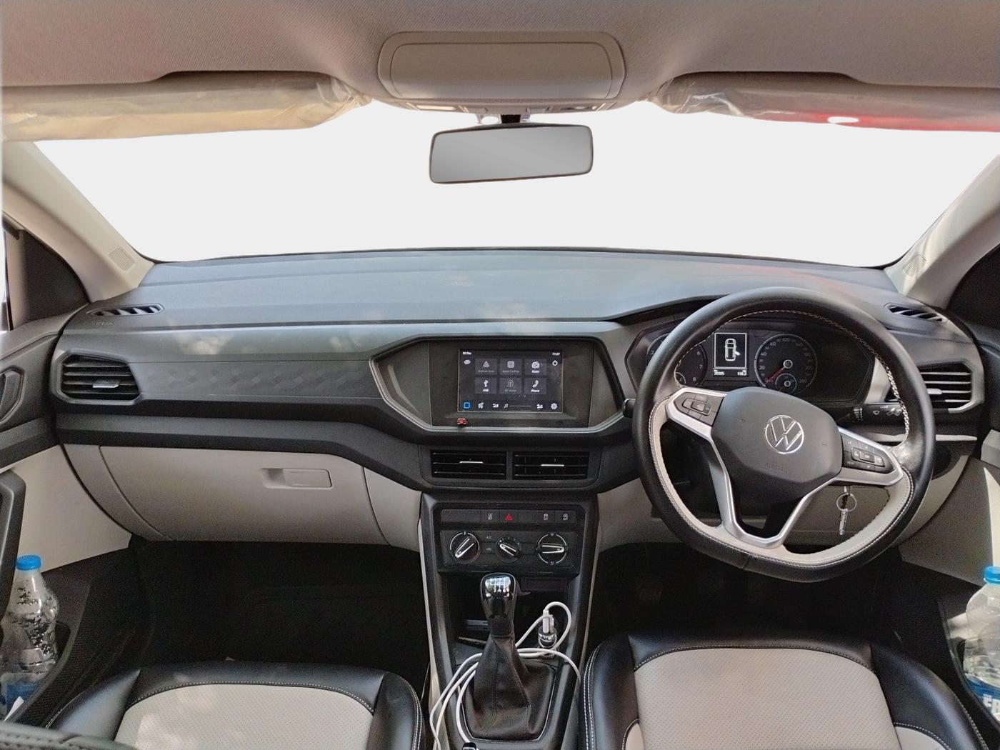2024 Volkswagen TAIGUN COMFORTLINE 1.0 TSI MT, Petrol, Manual, 20,307 km, interior