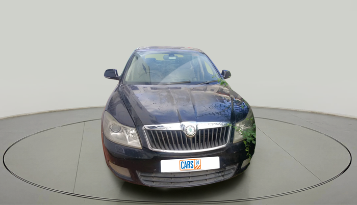 2011 Skoda Laura ELEGANCE 2.0 TDI CR AT, Diesel, Automatic, 1,98,520 km, exterior
