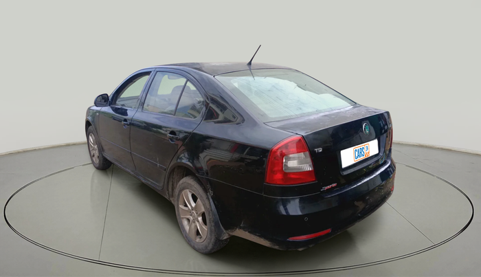 2011 Skoda Laura ELEGANCE 2.0 TDI CR AT, Diesel, Automatic, 1,98,520 km, exterior