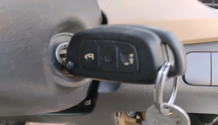 2016 Hyundai Xcent S 1.1 CRDI, Diesel, Manual, 1,53,060 km, interior