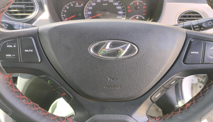 2016 Hyundai Xcent S 1.1 CRDI, Diesel, Manual, 1,53,060 km, interior