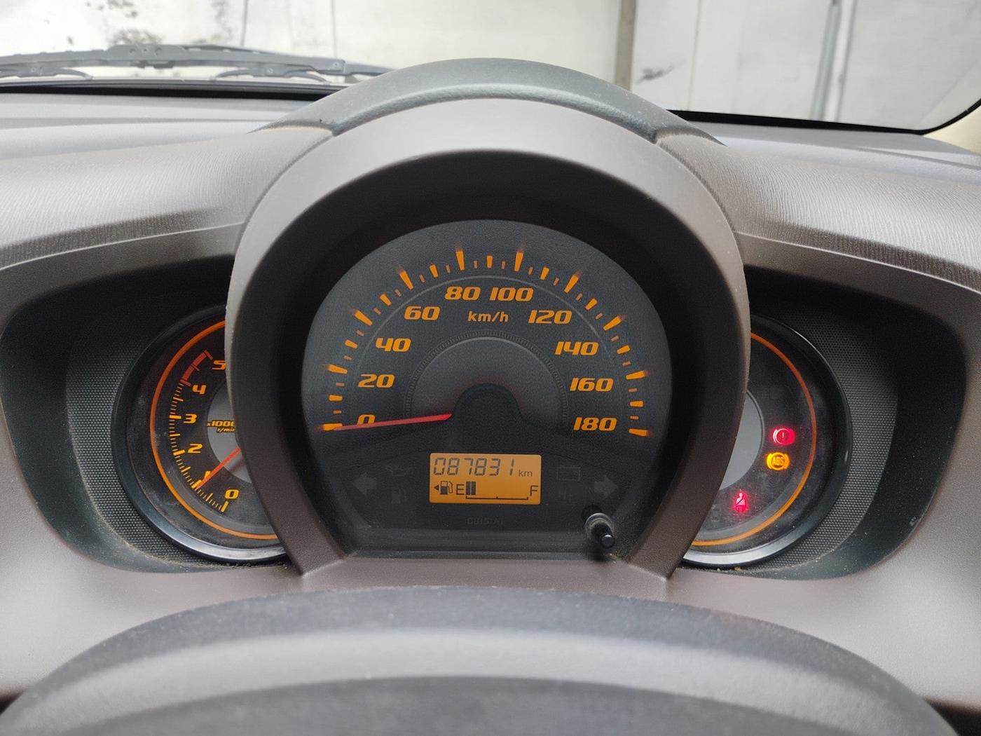 2013 Honda Amaze 1.5L I-DTEC S, Diesel, Manual, 87,831 km, interior