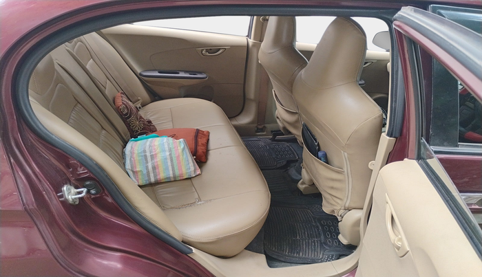 2013 Honda Amaze 1.5L I-DTEC S, Diesel, Manual, 87,831 km, interior
