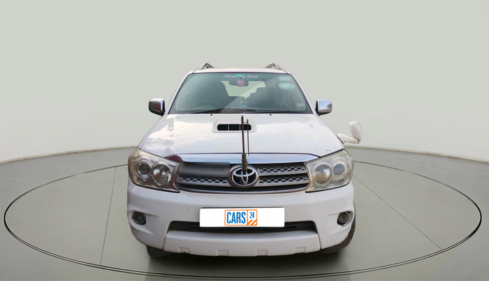 2011 Toyota Fortuner 3.0 4X4 MT, Diesel, Manual, 1,86,135 km, exterior