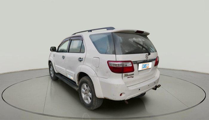 2011 Toyota Fortuner 3.0 4X4 MT, Diesel, Manual, 1,86,135 km, exterior