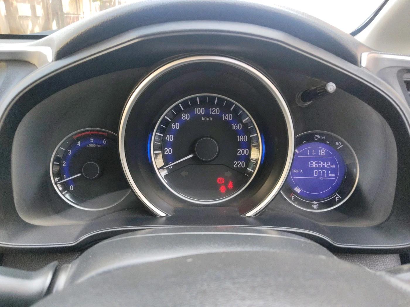 2018 Honda WR-V 1.5L I-DTEC S MT, Diesel, Manual, 1,36,342 km, interior