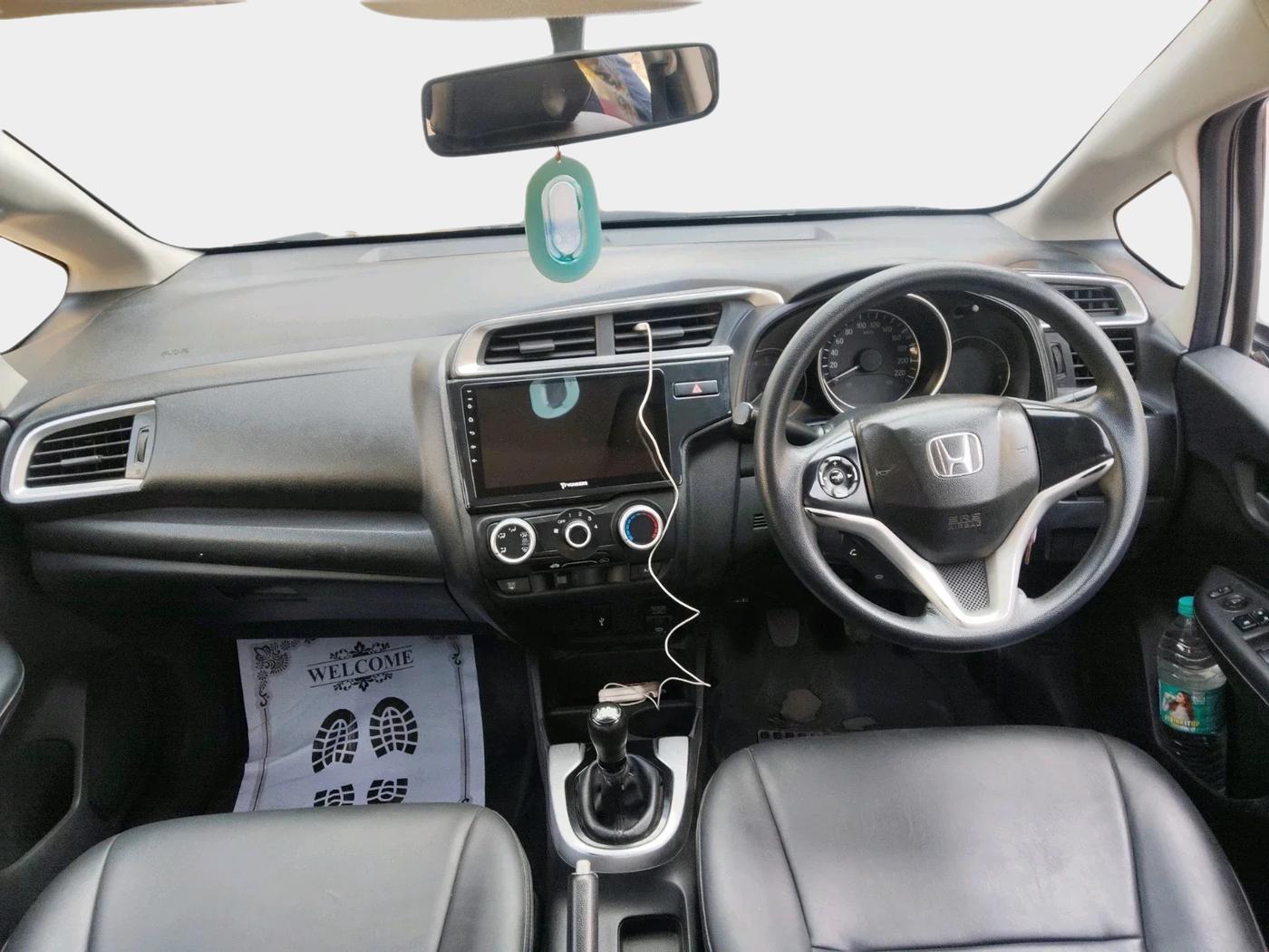 2018 Honda WR-V 1.5L I-DTEC S MT, Diesel, Manual, 1,36,342 km, interior