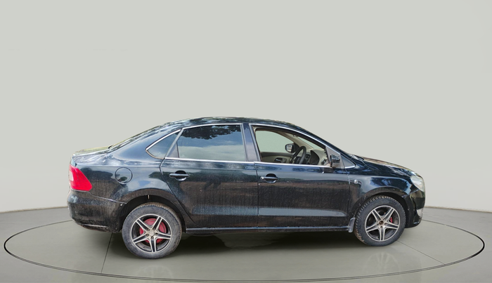 2013 Skoda Rapid AMBITION 1.6 TDI CR MT, Diesel, Manual, 1,11,582 km, exterior