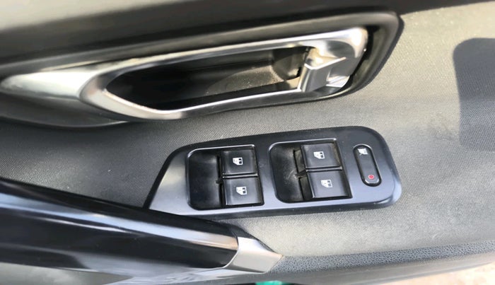 2020 Tata Harrier XT 2.0L KRYOTEC, Diesel, Manual, 73,678 km, interior