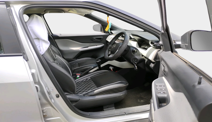 2022 Nissan MAGNITE XE, Petrol, Manual, 17,133 km, interior