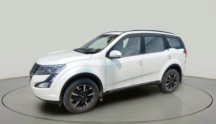 2019 Mahindra XUV500 W11, Diesel, Manual, 1,69,918 km, exterior