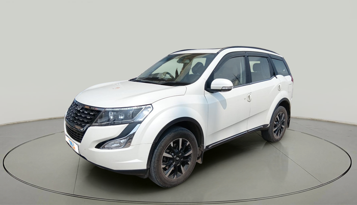 2019 Mahindra XUV500 W11, Diesel, Manual, 1,69,918 km, exterior