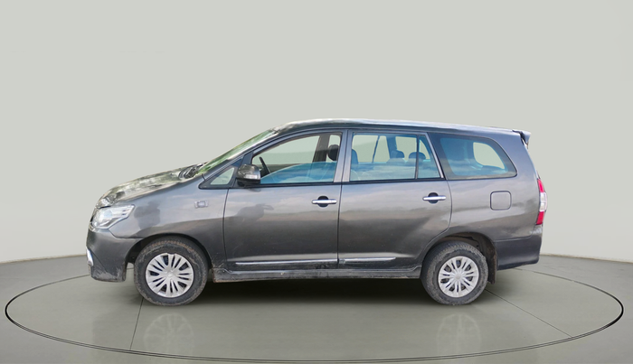 2013 Toyota Innova 2.5 GX 8 STR, Diesel, Manual, 1,80,267 km, exterior