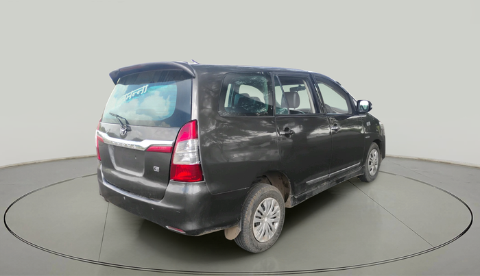 2013 Toyota Innova 2.5 GX 8 STR, Diesel, Manual, 1,80,267 km, exterior