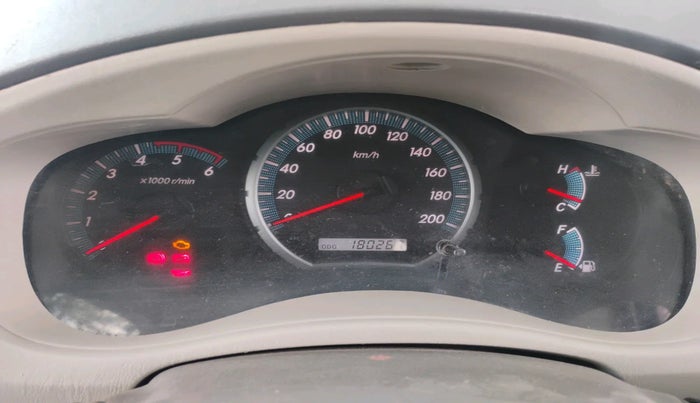 2013 Toyota Innova 2.5 GX 8 STR, Diesel, Manual, 1,80,267 km, interior