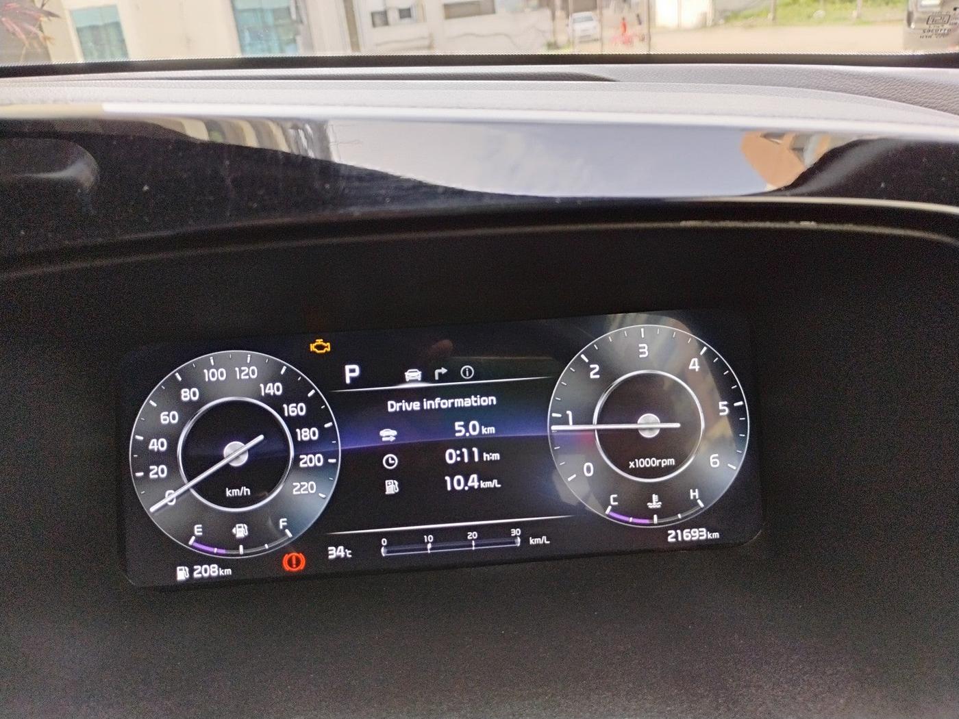 2023 KIA CARENS X Line 1.5 Diesel AT 6 STR, Diesel, Automatic, 21,693 km, interior
