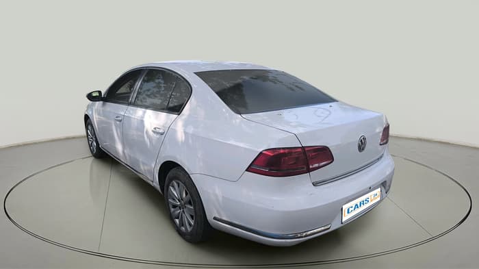 2012 Volkswagen Passat TRENDLINE MT, Diesel, Manual, 1,67,939 km, exterior