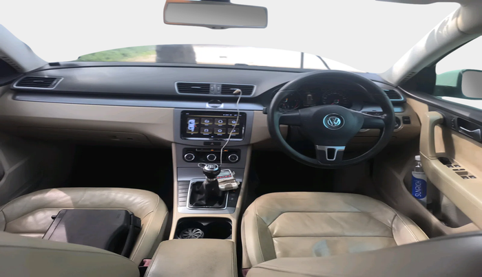 2012 Volkswagen Passat TRENDLINE MT, Diesel, Manual, 1,67,939 km, interior