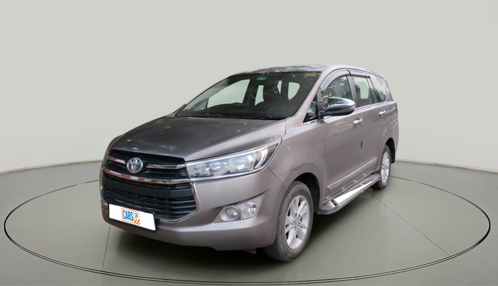 2017 Toyota Innova Crysta 2.4 G 8 STR, Diesel, Manual, 1,52,229 km, exterior