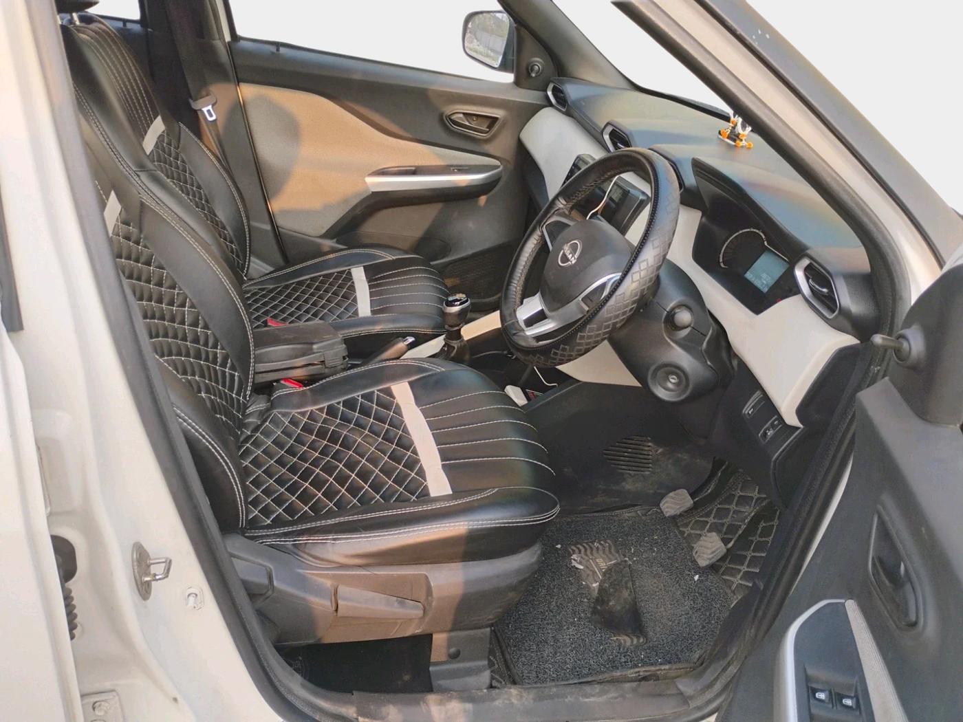2023 Nissan MAGNITE XE, Petrol, Manual, 28,672 km, interior