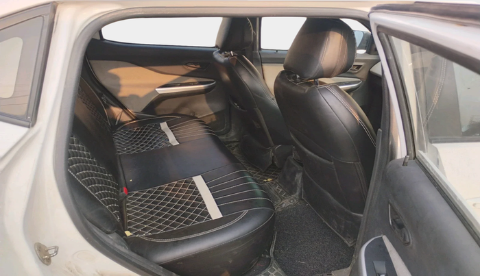 2023 Nissan MAGNITE XE, Petrol, Manual, 28,672 km, interior