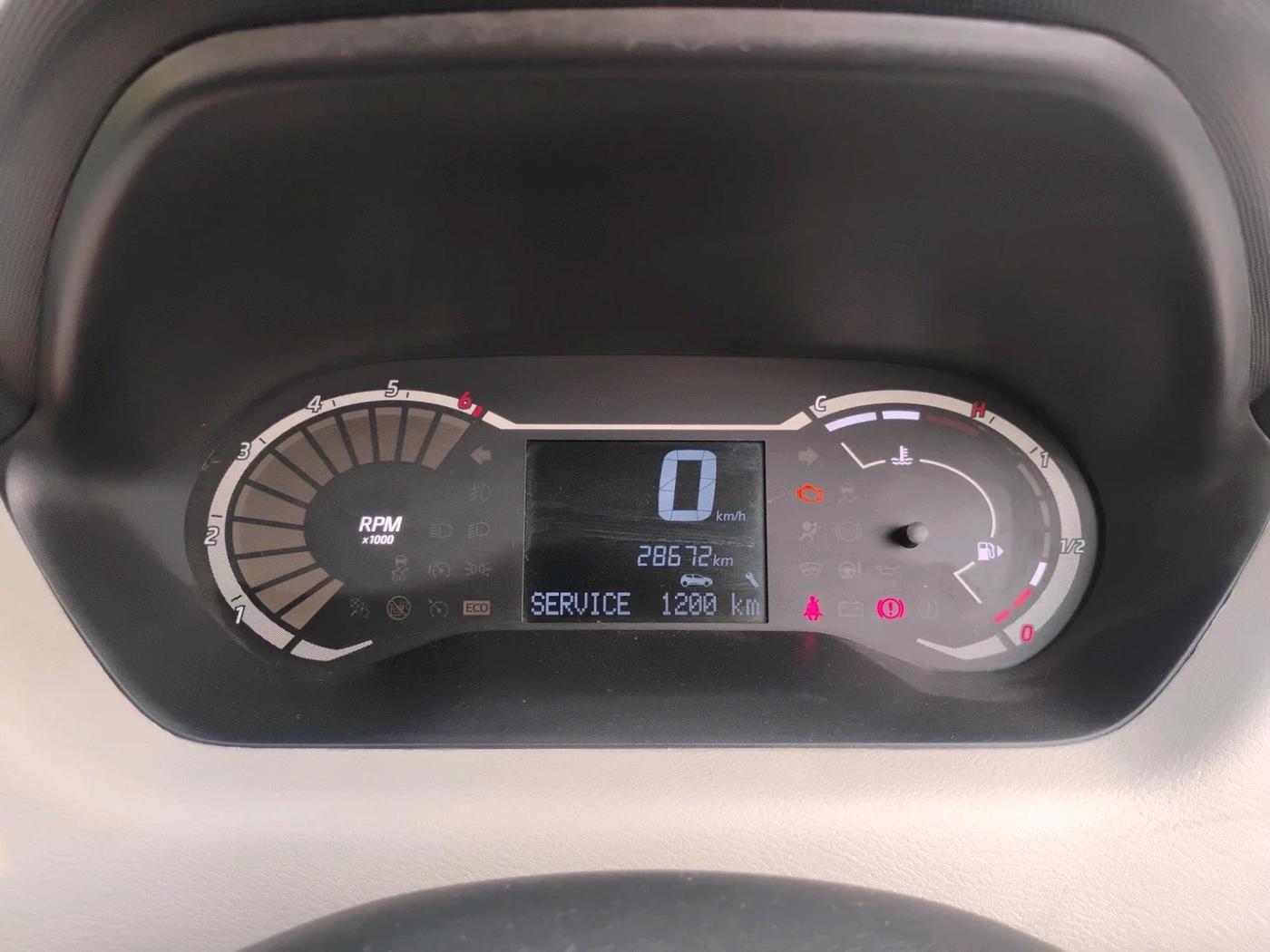 2023 Nissan MAGNITE XE, Petrol, Manual, 28,672 km, interior