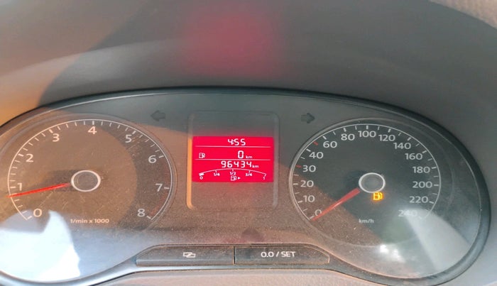 2013 Volkswagen Vento HIGHLINE 1.6 MPI, Petrol, Manual, 96,434 km, interior