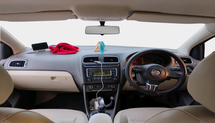 2013 Volkswagen Vento HIGHLINE 1.6 MPI, Petrol, Manual, 96,434 km, interior