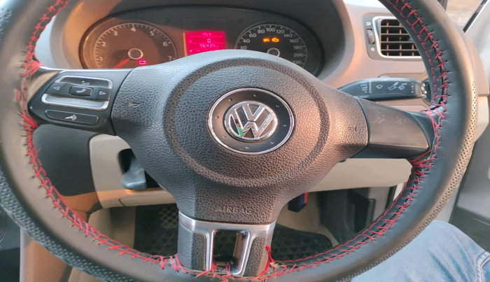 2013 Volkswagen Vento HIGHLINE 1.6 MPI, Petrol, Manual, 96,434 km, interior