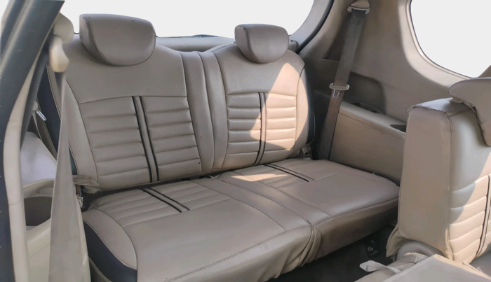 2013 Maruti Ertiga ZDI, Diesel, Manual, 3,84,907 km, interior