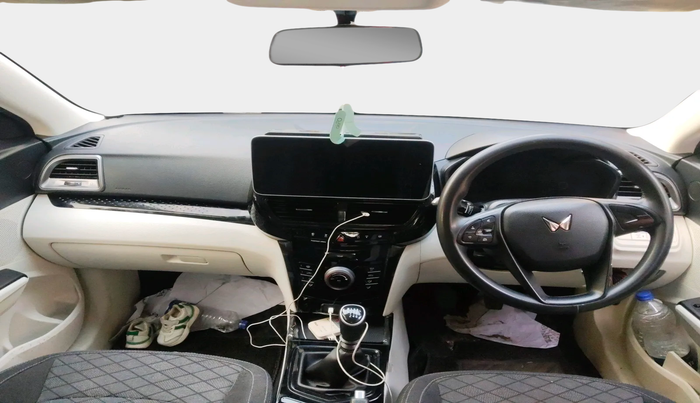 2024 Mahindra XUV 3XO MX1 1.2 L TCMPFi, Petrol, Manual, 11,621 km, interior