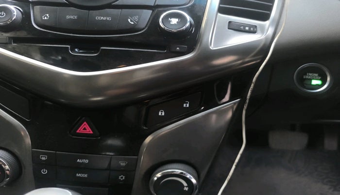 2016 Chevrolet Cruze LTZ AT, Diesel, Automatic, 1,04,485 km, interior