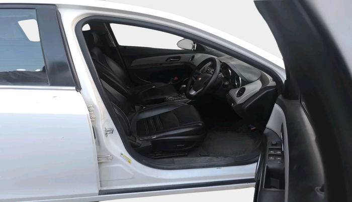 2016 Chevrolet Cruze LTZ AT, Diesel, Automatic, 1,04,485 km, interior