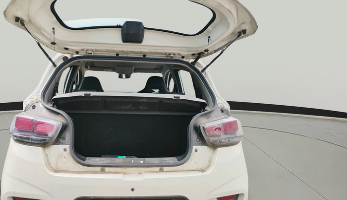 2018 Mahindra KUV 100 NXT K4+ D 6 STR, Diesel, Manual, 1,04,375 km, exterior