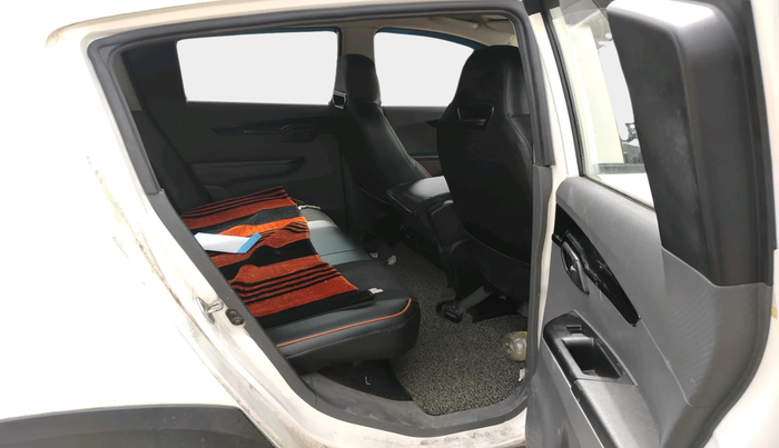 2018 Mahindra KUV 100 NXT K4+ D 6 STR, Diesel, Manual, 1,04,375 km, interior