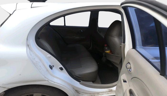 2011 Nissan Micra XV DIESEL, Diesel, Manual, 1,23,156 km, interior